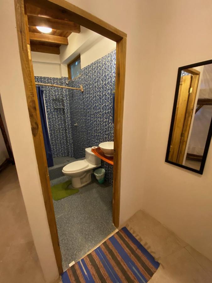 Hidden House Hostel Party Montañita 外观 照片
