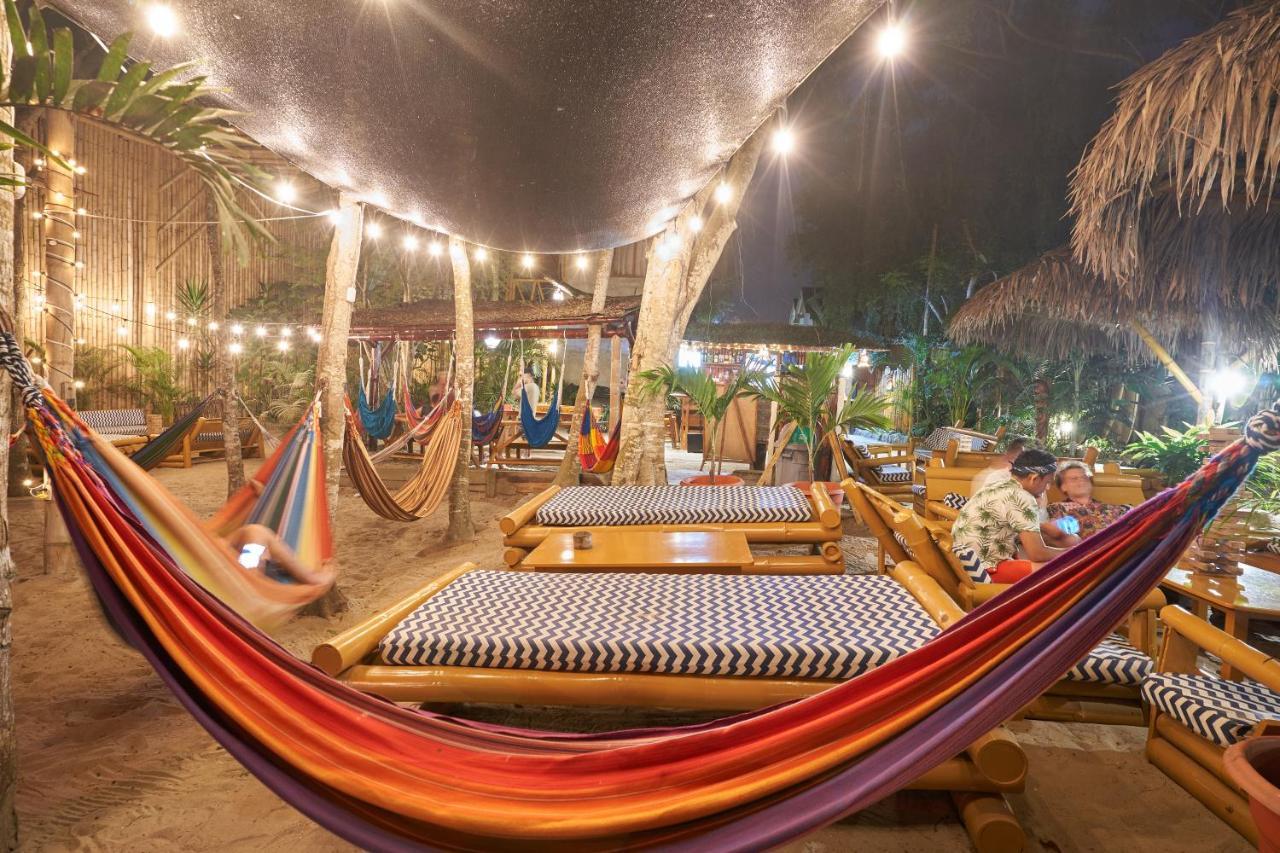 Hidden House Hostel Party Montañita 外观 照片